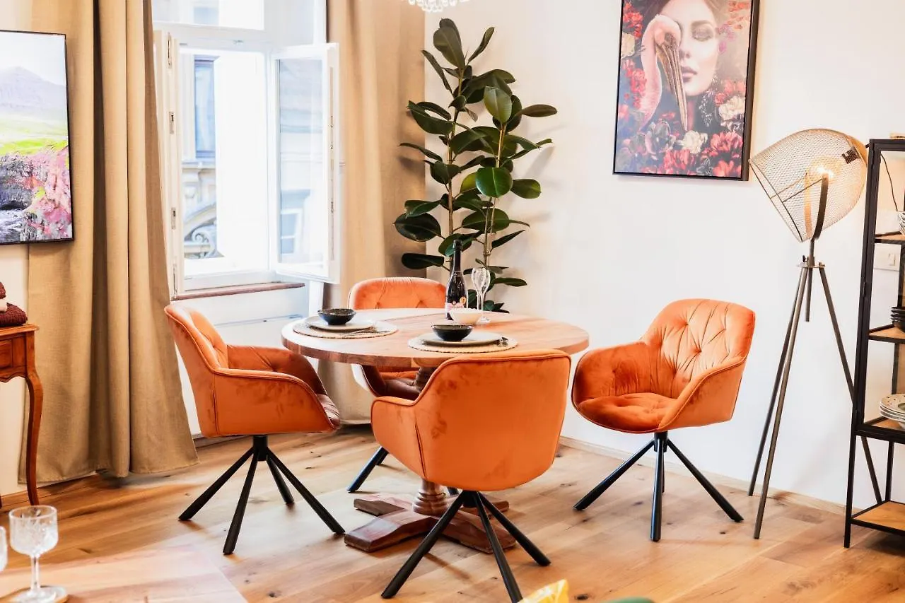 Hercules Strict City Centre Studio Apartment Ljubljana